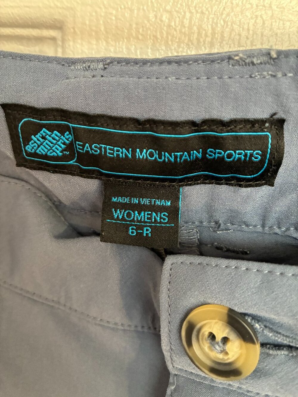 Eastern Mountain Sports Blue Athletic Pants / Capri – Size 6